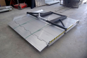 Рампы модели PLUS Рампы, Передвижные погрузочные рампы, мобильные рампы, складское оборудование 