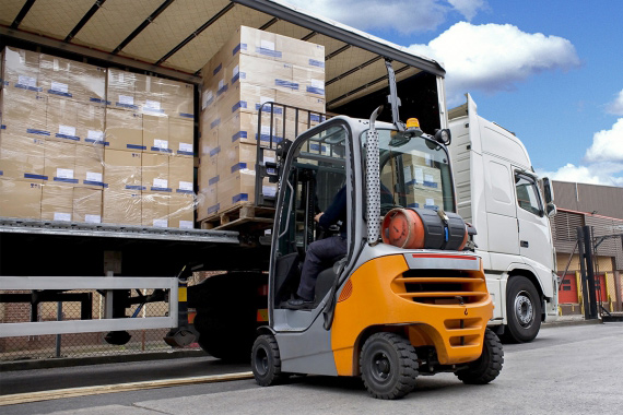 Средства фиксации грузов в автотраспорте